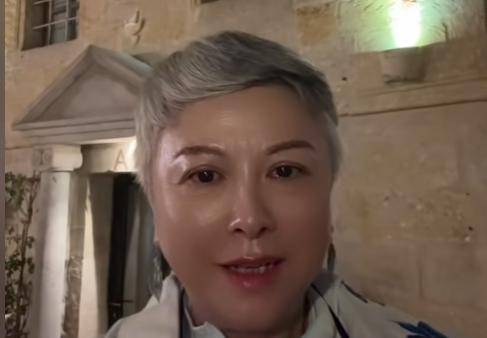 从洗碗工到卡拉OK皇后，却因投资失败沦为穷光蛋，如今老到无人识