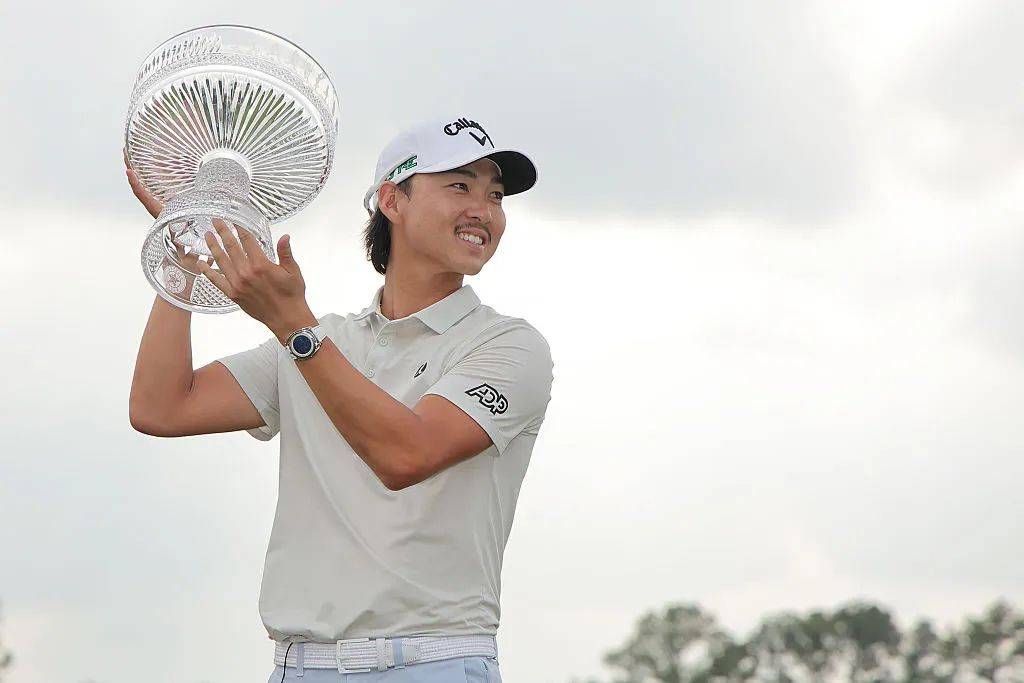 休斯顿公开赛李旻宇一杆优势 夺美巡首冠
