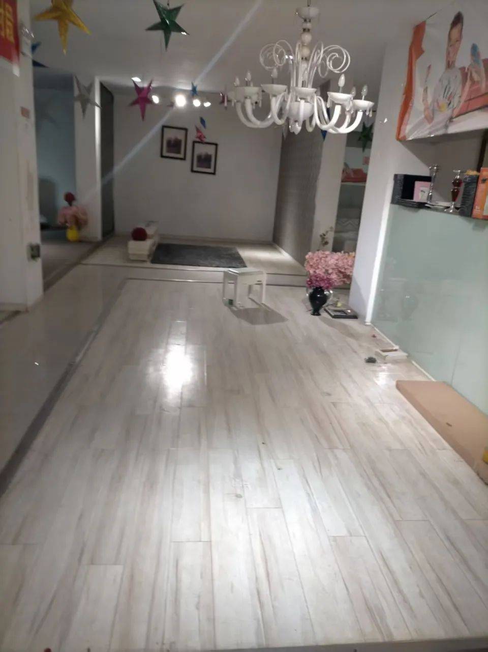 湖南一女子称价值百万家具失踪5年难立案：二房东是民警，其父系退休县领导