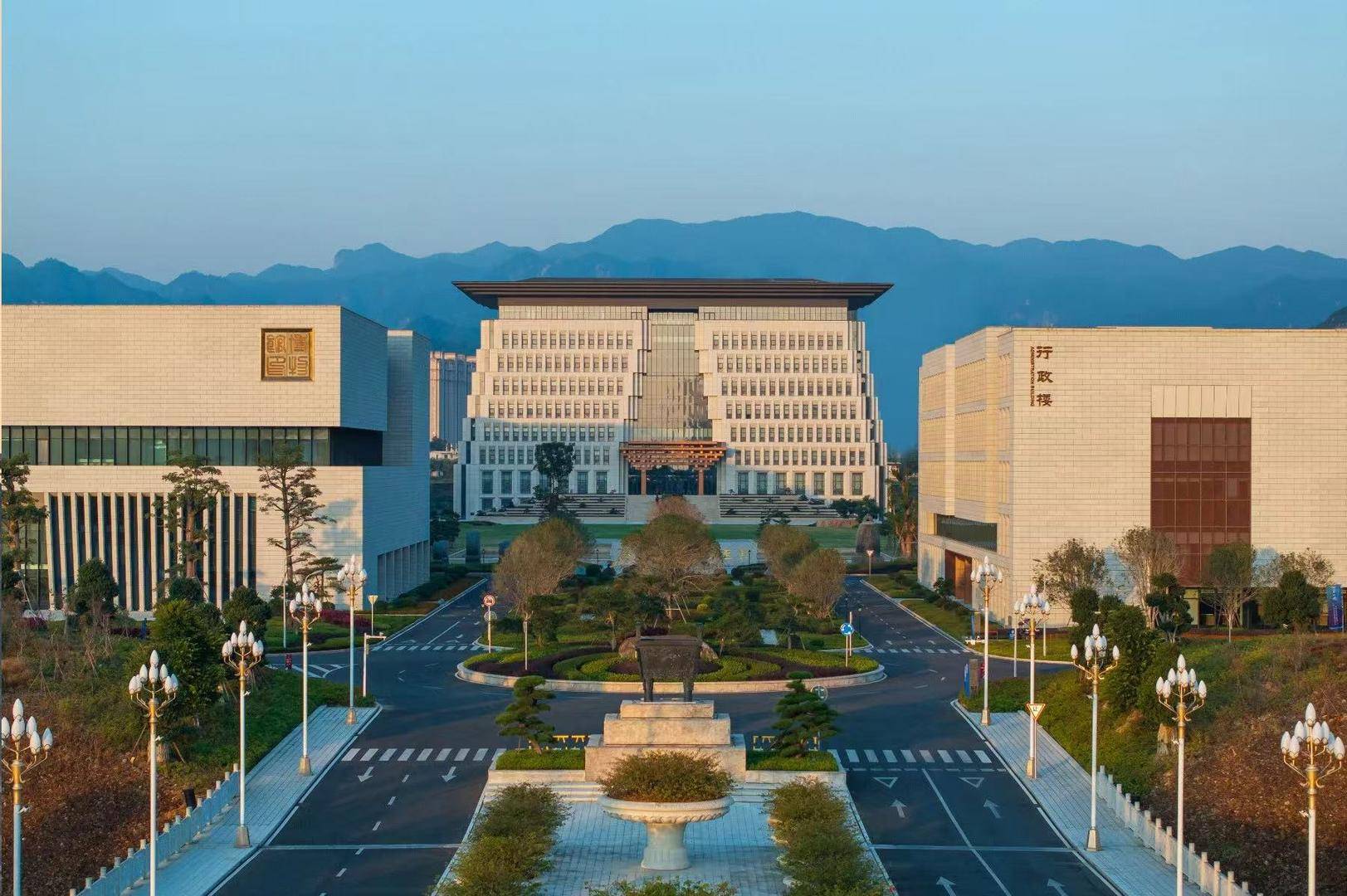 对话636分报考福耀科技大学的湖南考生：愿做教育改革“小白鼠”，很满意这个选择